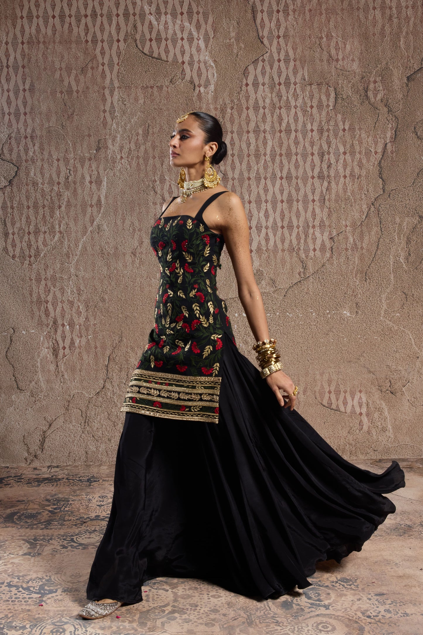 FLORAL NOIR: BLACK SHARARA SET WITH MODERN PUNJABI VIBES