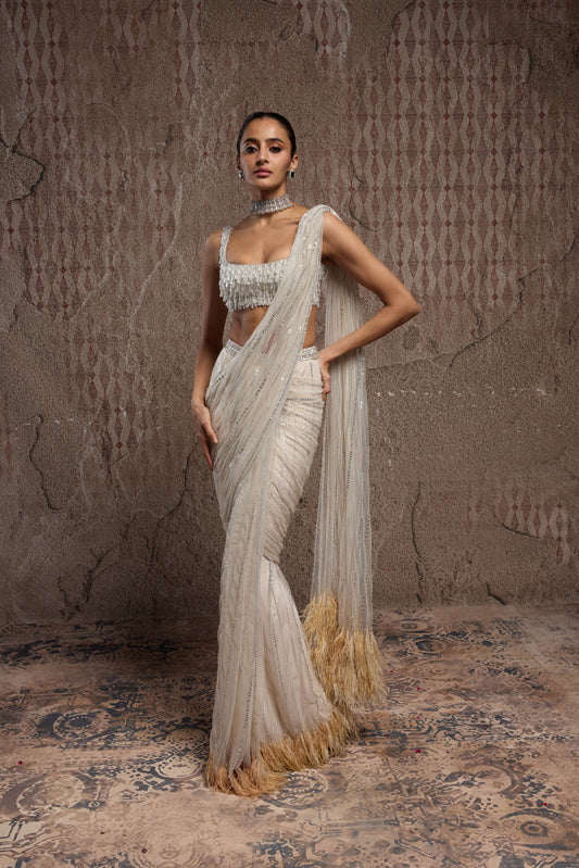 SLEEK FEATHERED SAREE FOR THE MODERN MUSE