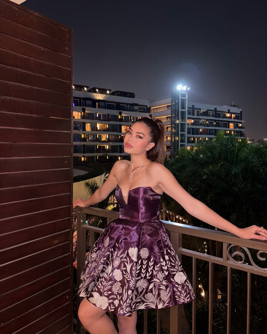 SLEEK AND SEXY: YOUTHFUL MINI DRESS