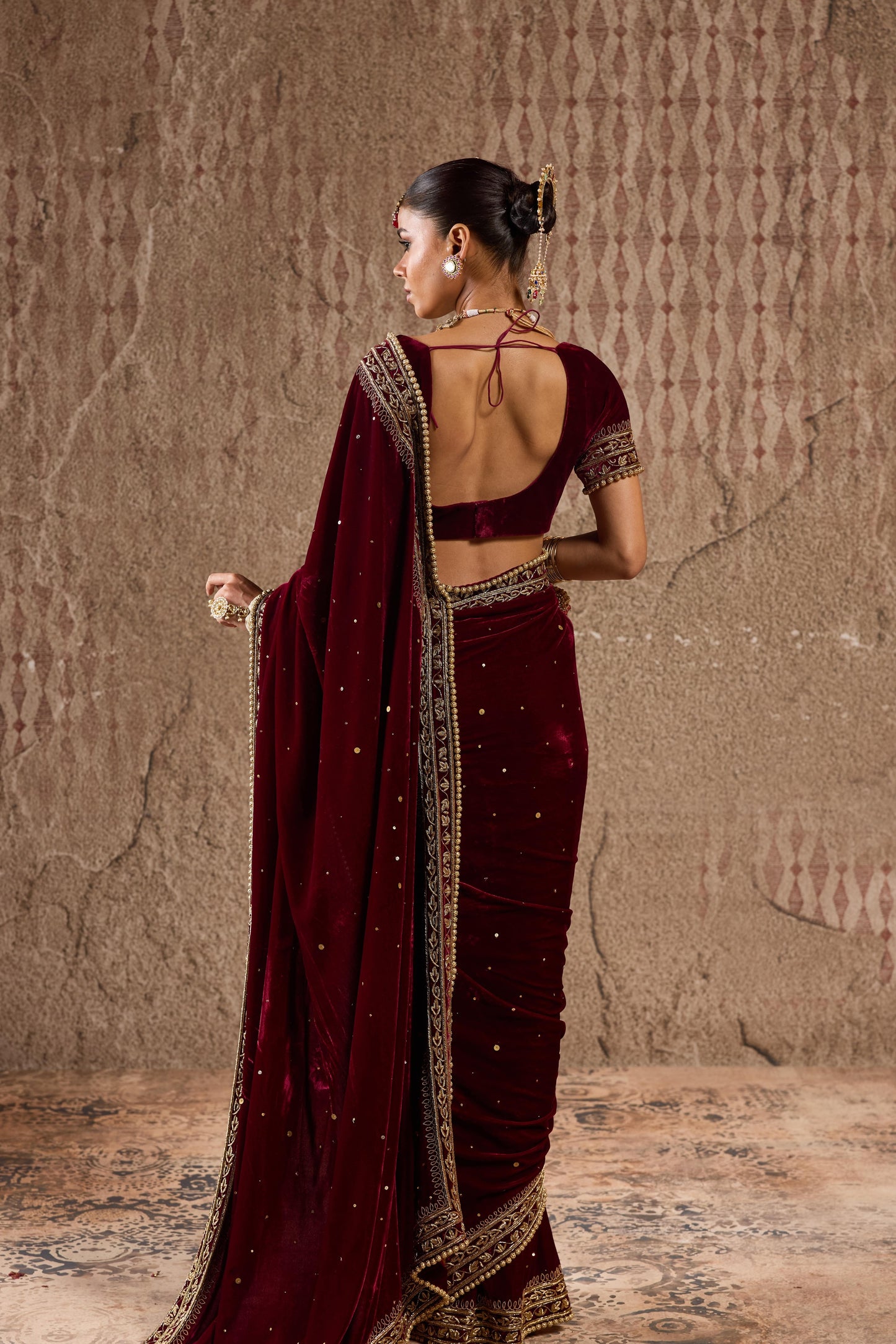 OPULENT VELVET SAREE WITH INTRICATE ZARDOSI EDGING