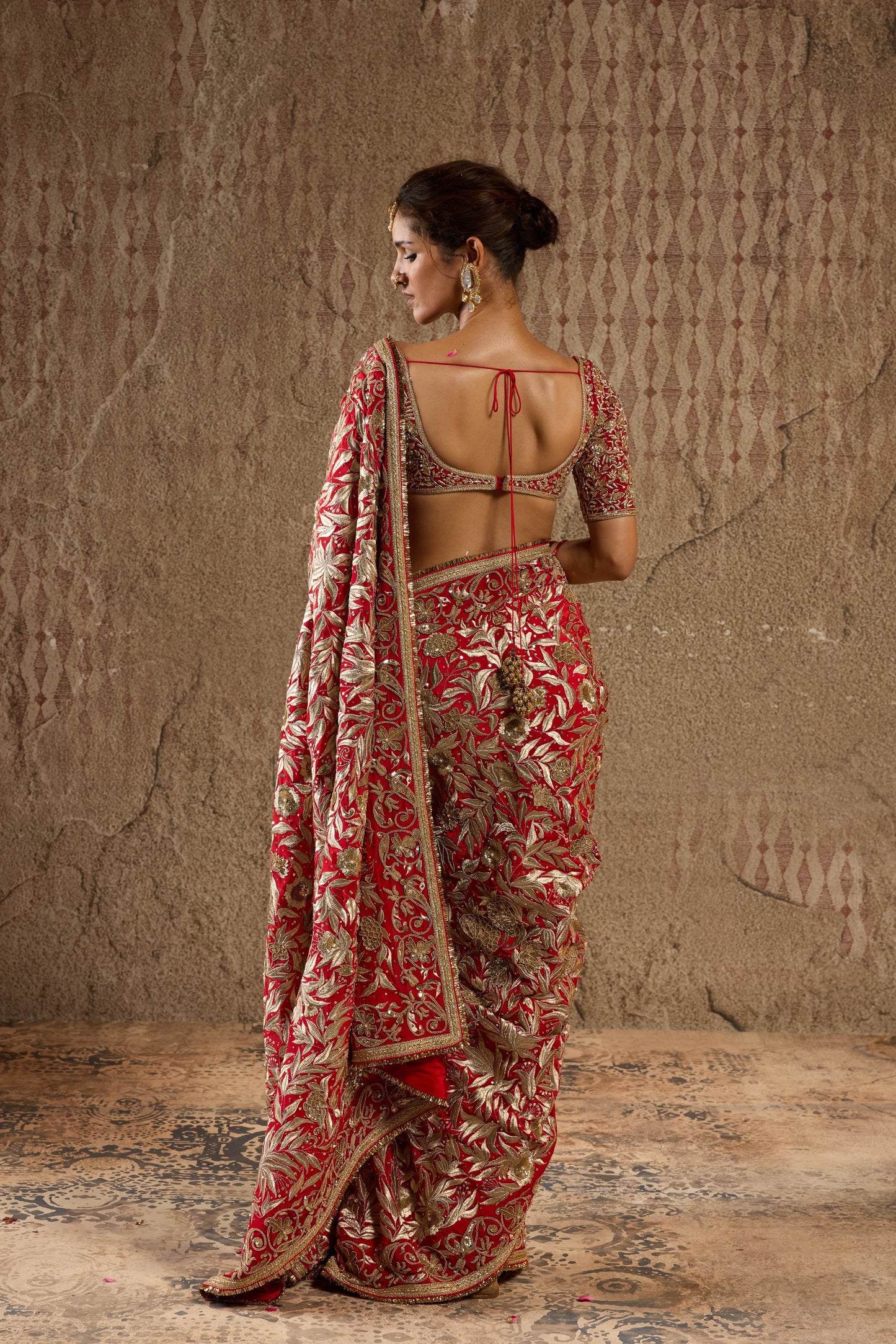 TIMELESS RED WEDDING SAREE WITH ORNATE EMBROIDERY