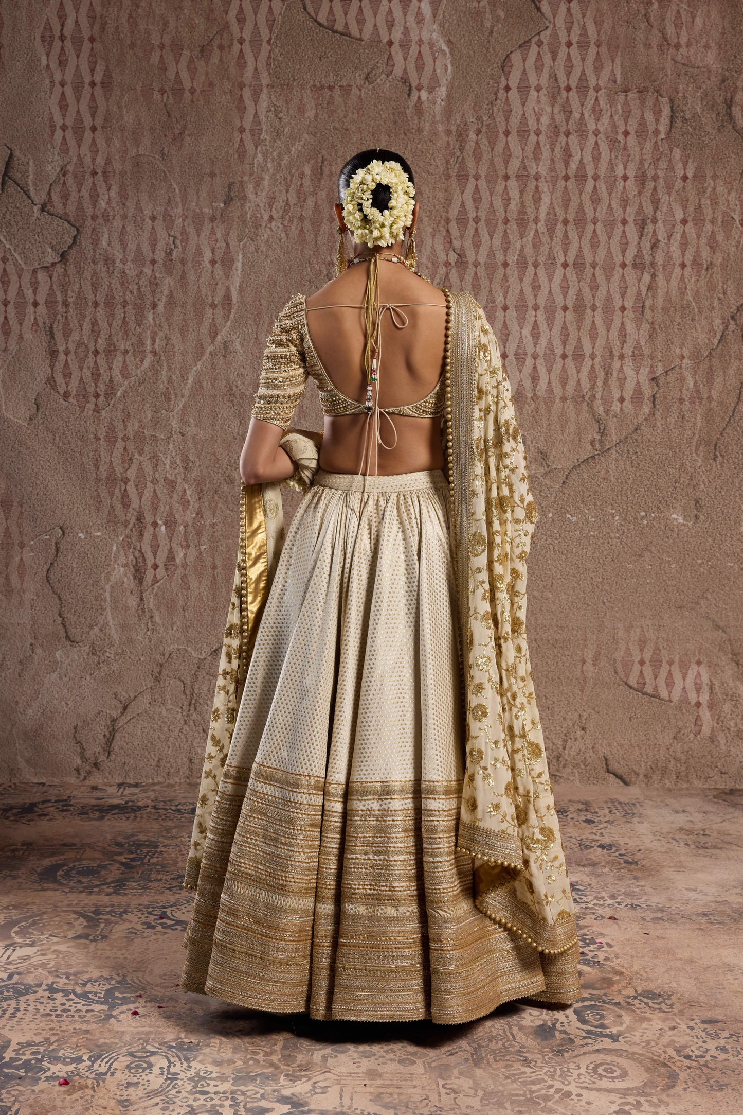 CLASSSIC IVORY LEHENGA WITH EMBELLISHED BORDER AND BLOUSE